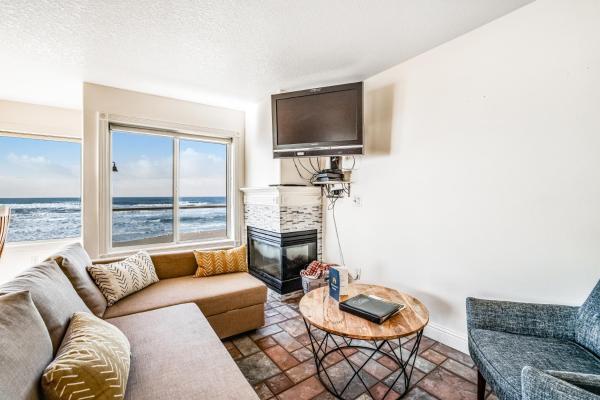 Six Bedroom Holiday Home